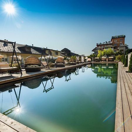 Hotel Winzer Wellness & Kuscheln St Georgen im Attergau Bagian luar foto