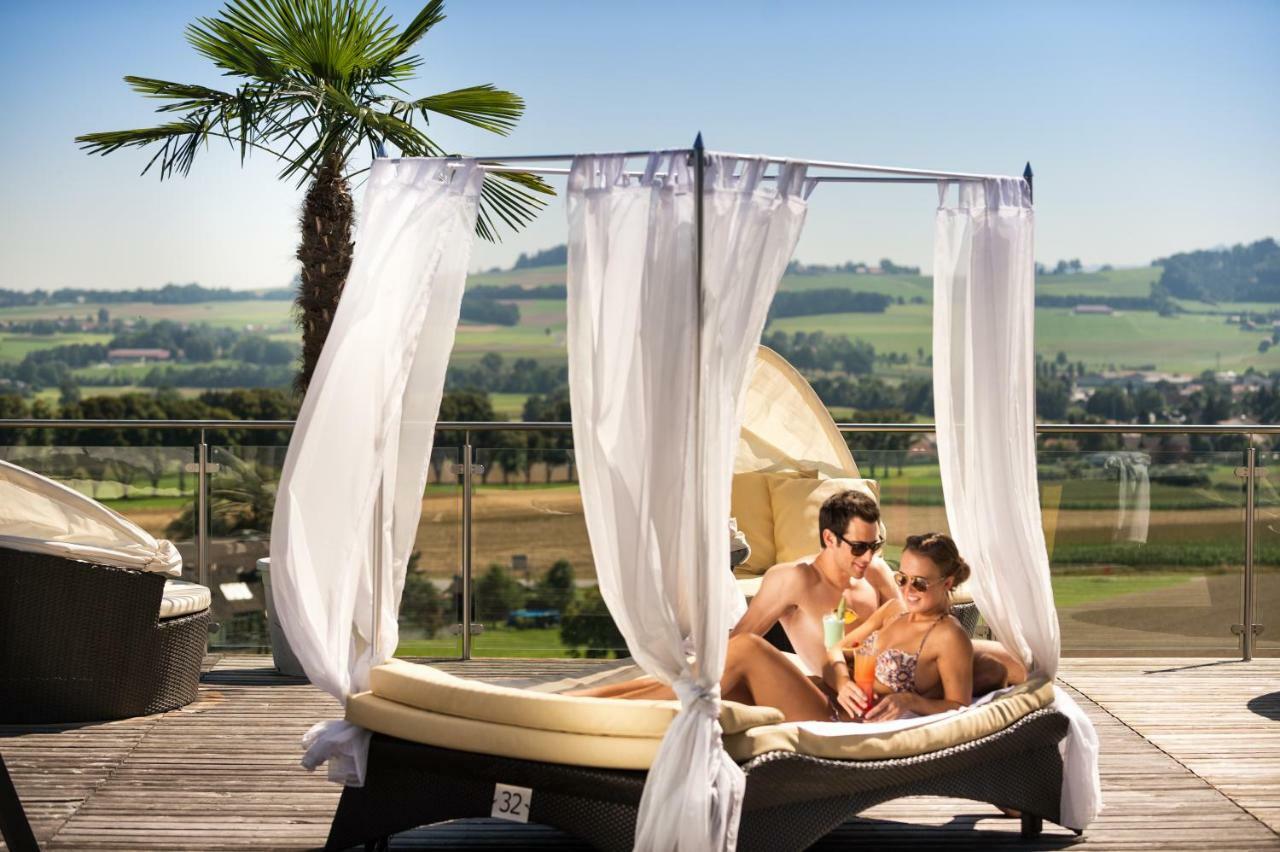 Hotel Winzer Wellness & Kuscheln St Georgen im Attergau Bagian luar foto
